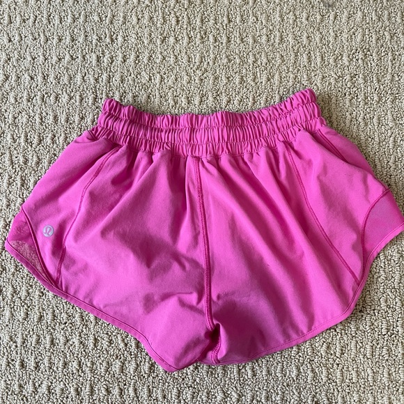 lululemon athletica Pants - Women’s Lululemon HottyHot Shorts 2.5” Pink